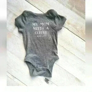 Jumping Beans My Mom Needs A Coffee Short Sleeve Romper Gray Size 6 Months